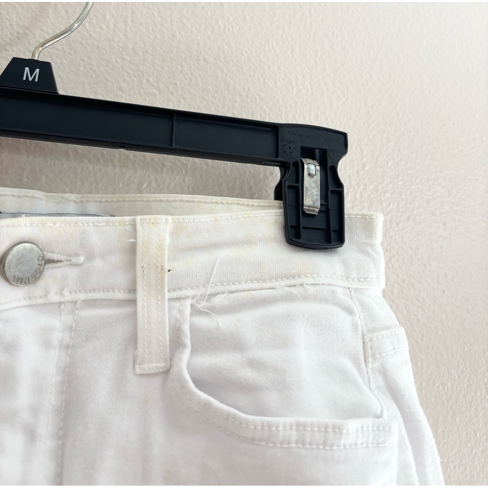 5/$15 MUST BUNDLE Classic White Mini Skirt - Picture 5 of 10
